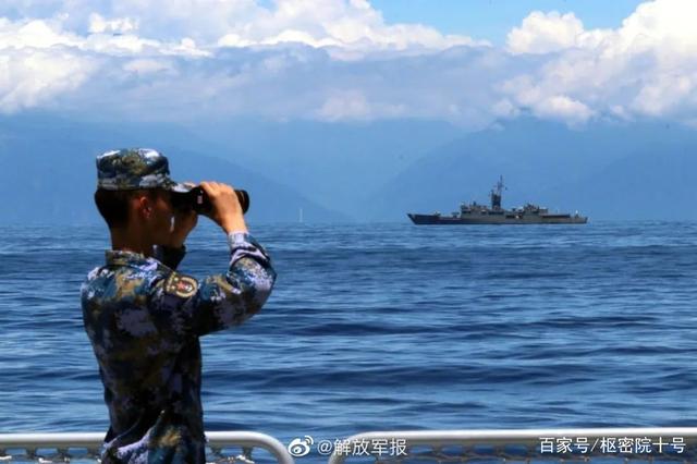 这是真的！解放军海军贴近台湾海岸线！
